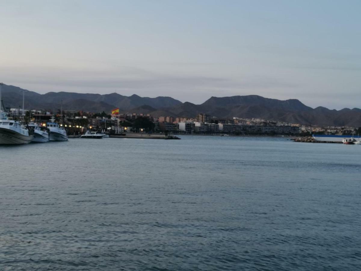 Apartamento En El Centro Del Puerto De Mazarron Apartman Kültér fotó